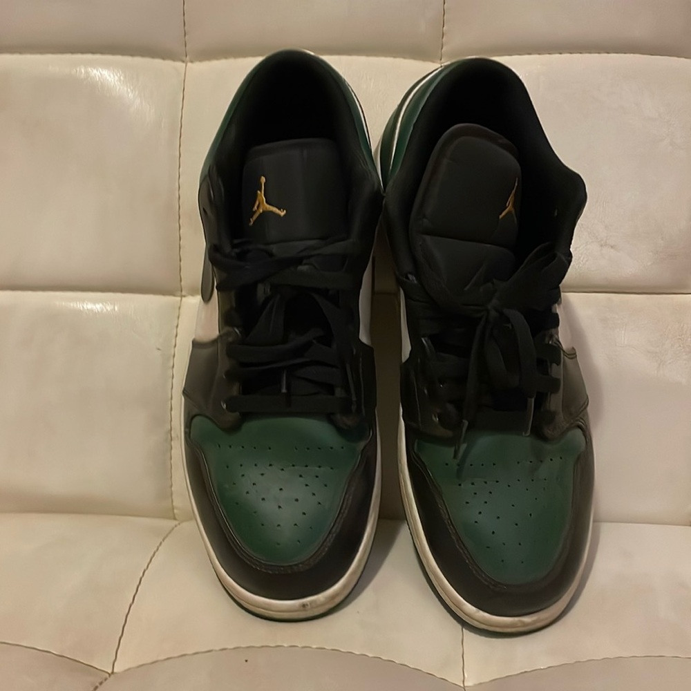 Nike Air Jordan 1, green and white size 11 US
